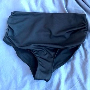 Very good used condition magic bottoms.